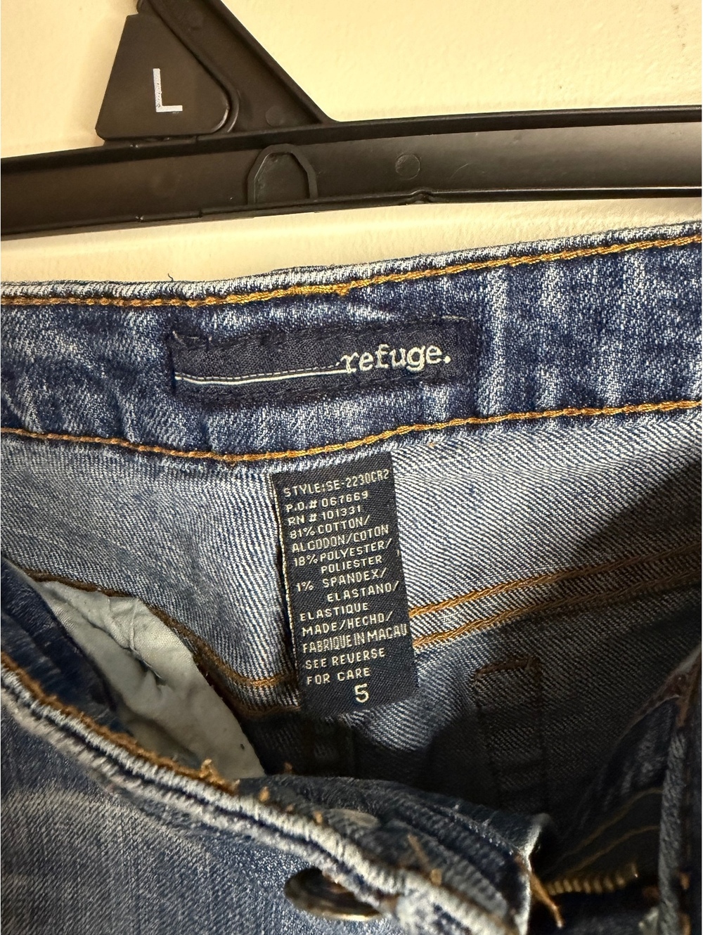 Refuge Jeans - Picture 4 of 5